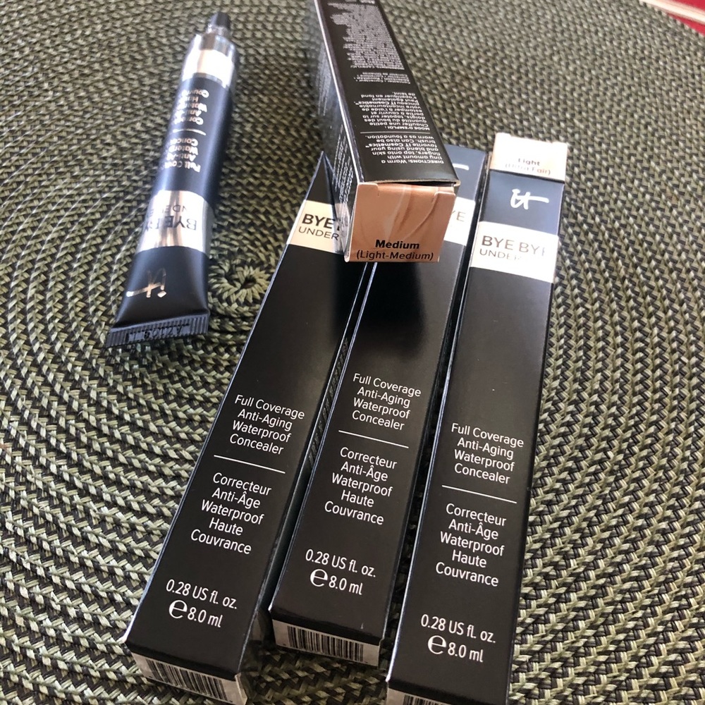 IT Cosmetic Bye Bye Under Eye Anti-Aging Concealer - Picture 10 of 16